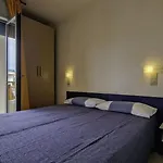 Appartamento Modern Flat With Terrace Near The Sea-beahost