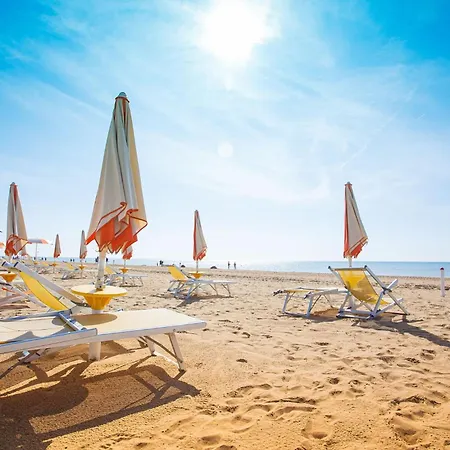 Modern Flat With Terrace Near The Sea-beahost Appartamento Bibione